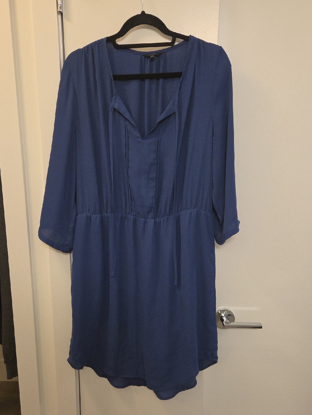 RW&CO. Blue V-Neck Long Sleeve Dress